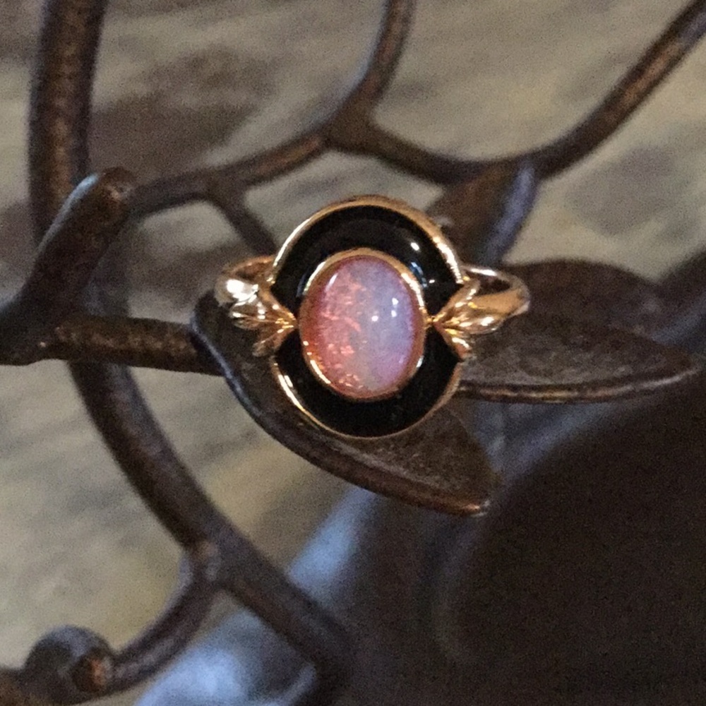 VINTAGE AVON ring